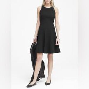 Banana Republic Black PANELED FIT-AND-FLARE DRESS Size 00P